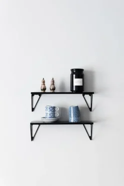 Maze Pythagoras XS shelf with brackets, black