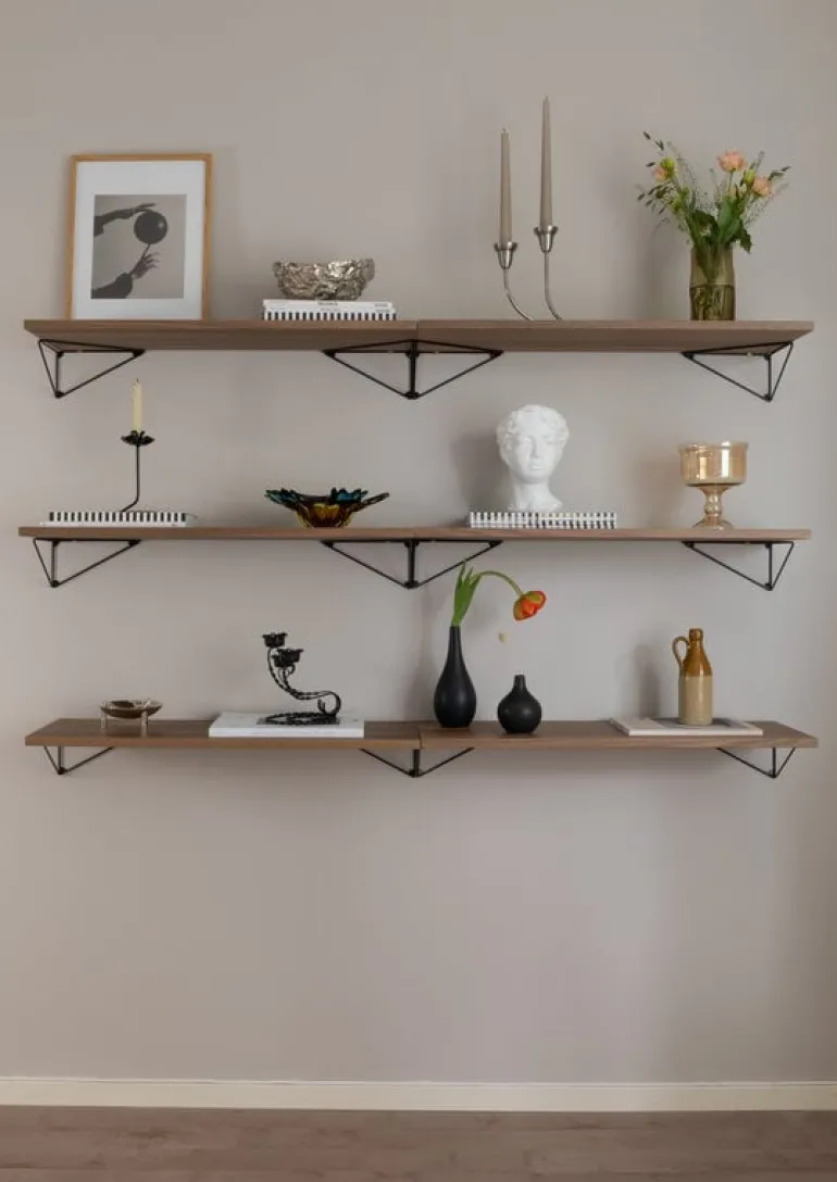 Maze Pythagoras XS shelf with brackets, walnut - black