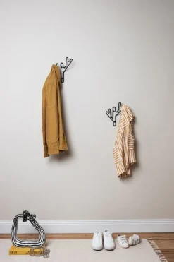 Maze Twig wall hanger, black