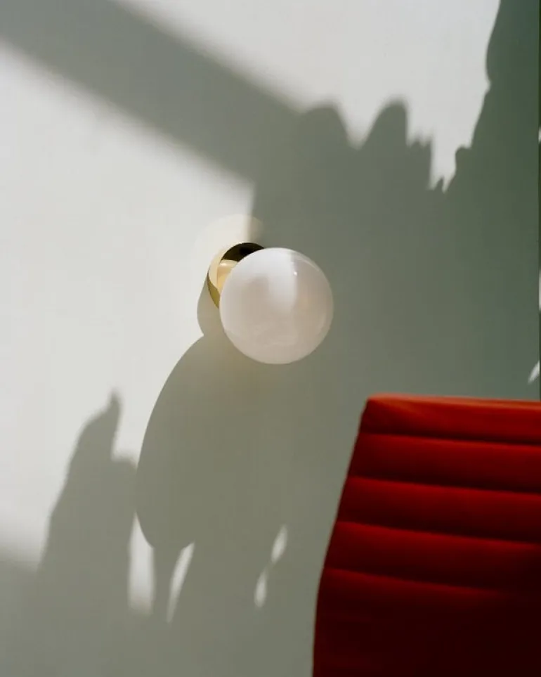 Michael Anastassiades Tip of the Tongue wall/ceiling lamp, polished brass