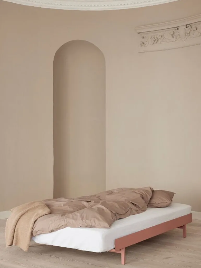 Moebe Bed, 90-180 cm, dusty rose