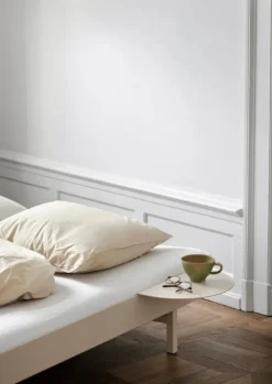 Moebe Bed side table, sand