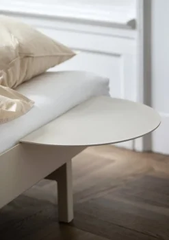 Moebe Bed side table, sand