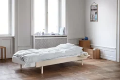 Moebe Bed side table, sand
