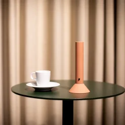 Mono Light Dawn Patrol flashlight, beige red