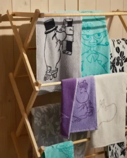 Moomin Arabia Moomin hand towel, 50 x 70 cm, Snorkmaiden, purple