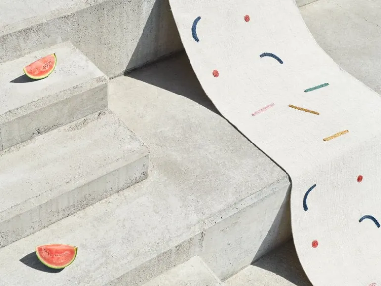 MUM's Ajattelija rug