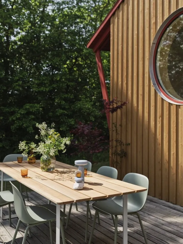 Muuto 70/70 Outdoor table, 225 x 90 cm, Sapele Mahogany - grey