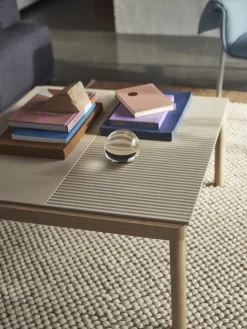 Muuto Couple coffee table, 80 x 84 cm, plain/wavy, sand - oak