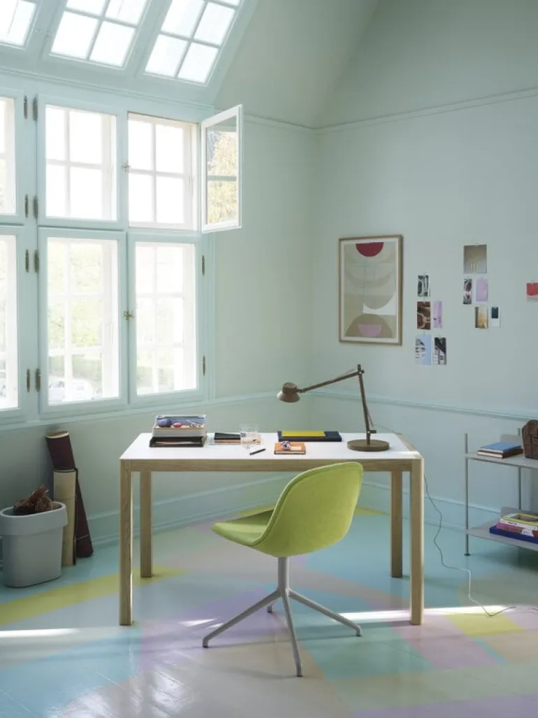 Muuto Dedicate table lamp, S2, black