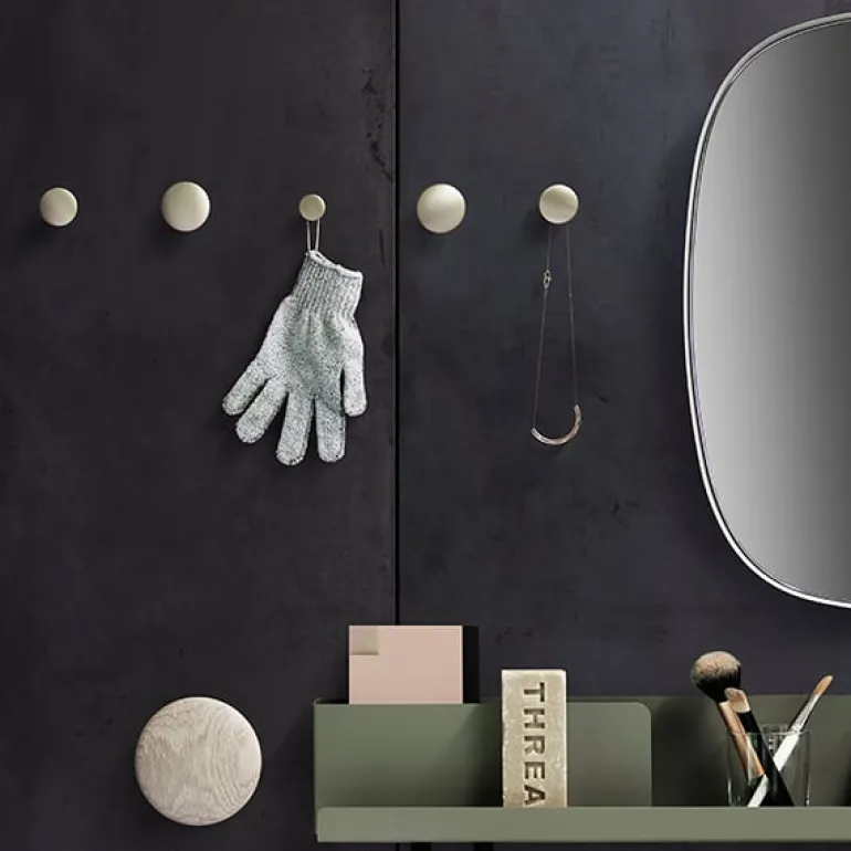 Muuto Dots Metal coat hook, black