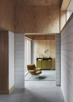 Muuto Doze lounge chair, low, swivel base,  pol. alum-brown Hearth 008