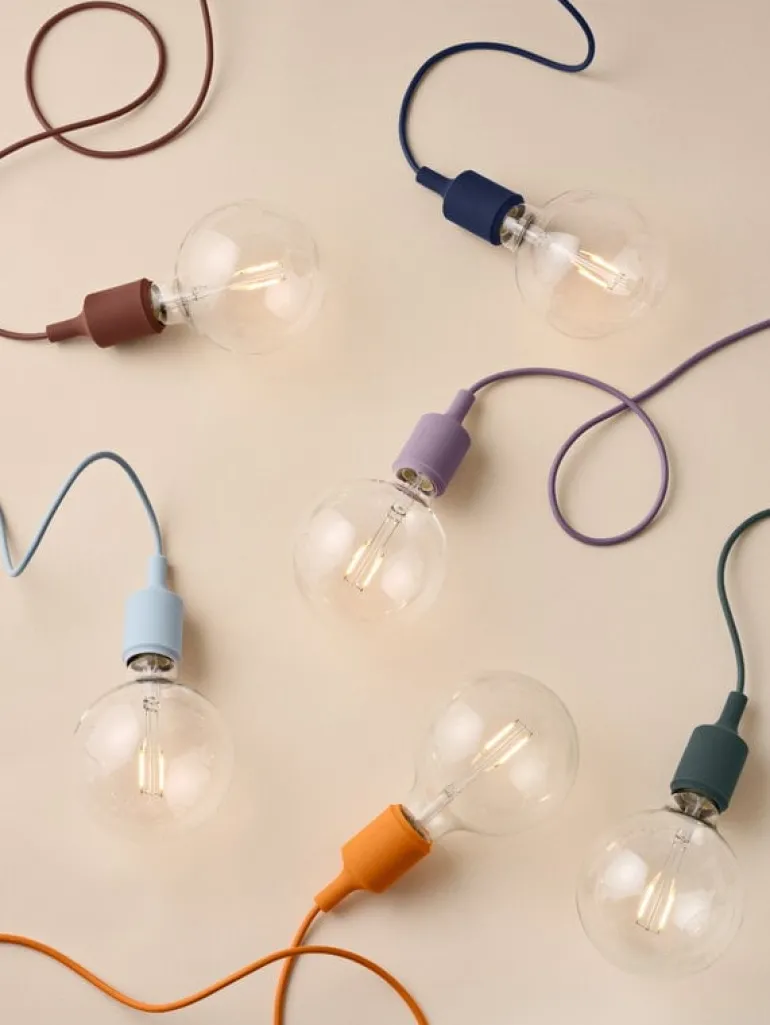 Muuto E27 LED pendant, deep red