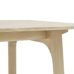 Muuto Earnest extendable table, 260 x 100 cm, oiled oak