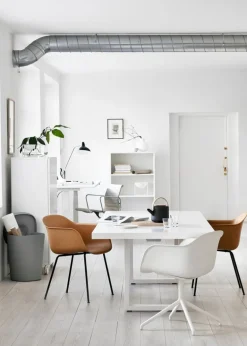 Muuto Fiber armchair, tube base, cognac leather - black