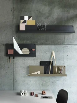Muuto Folded shelf, black, small