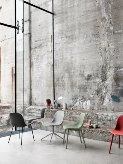 Muuto Leaf table lamp, white