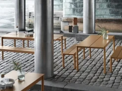 Muuto Linear Steel table 140 x 75 cm, burnt orange