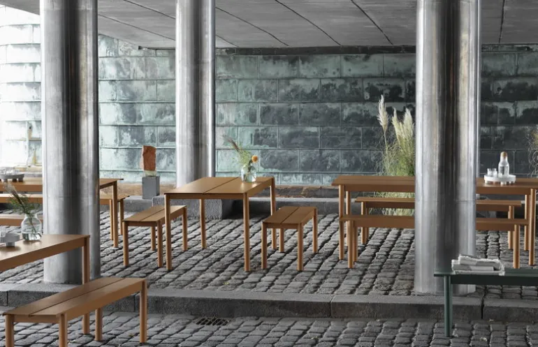 Muuto Linear Steel table 200 x 75 cm, burnt orange