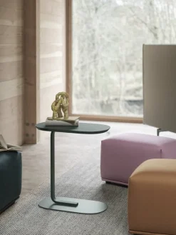 Muuto Relate side table, h. 60,5 cm, dark green