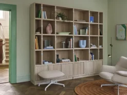 Muuto Stacked shelf module with door, medium, oak