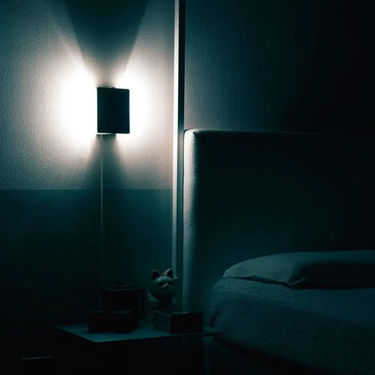 Nemo Lighting Applique à Volet Pivotant wall lamp, blue