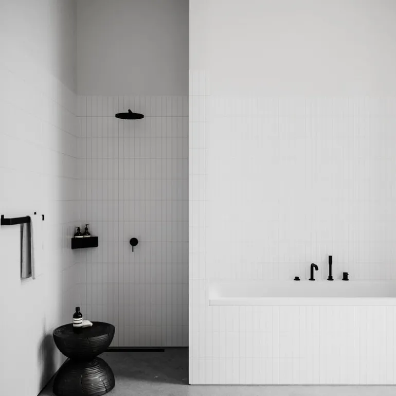 Nichba Bath Shelf Corner, black