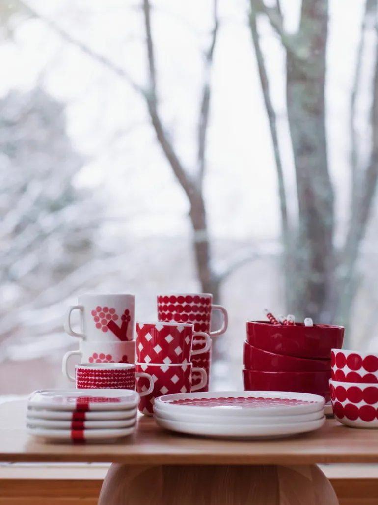 Nikari April table, low, ash