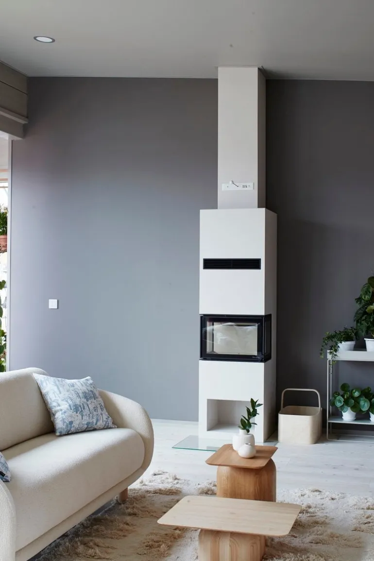 Nikari April table, low, ash