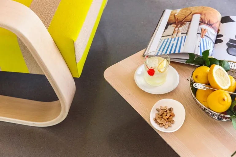 Nikari April table, low, ash