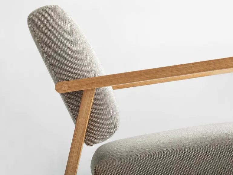 Nikari Archetyp Lounge chair, oak - grey Steelcut Trio 616