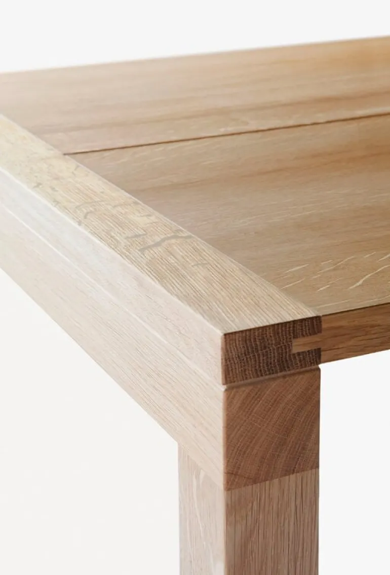 Nikari Frame table, oak