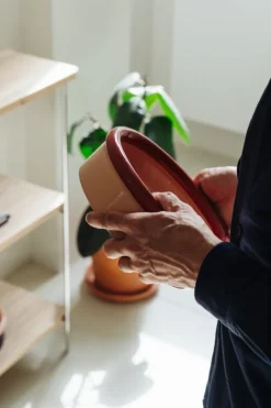 Nine Rod bowl, 7 x 23,3 cm, red - coral