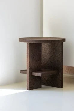 Nine Tee side table, round, smoked cork