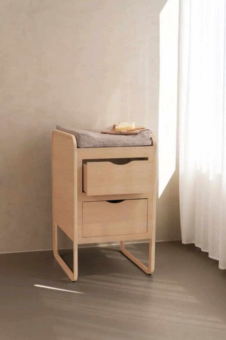 Nofred Form changing table, oak