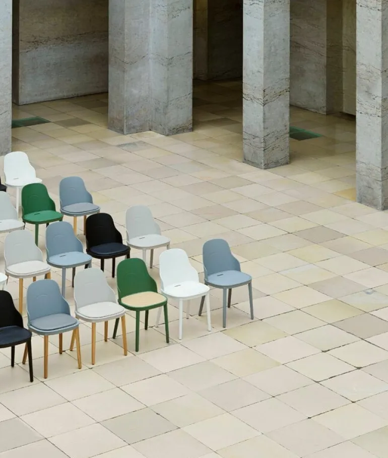 Normann Copenhagen Allez chair, white - moulded wicker - oak