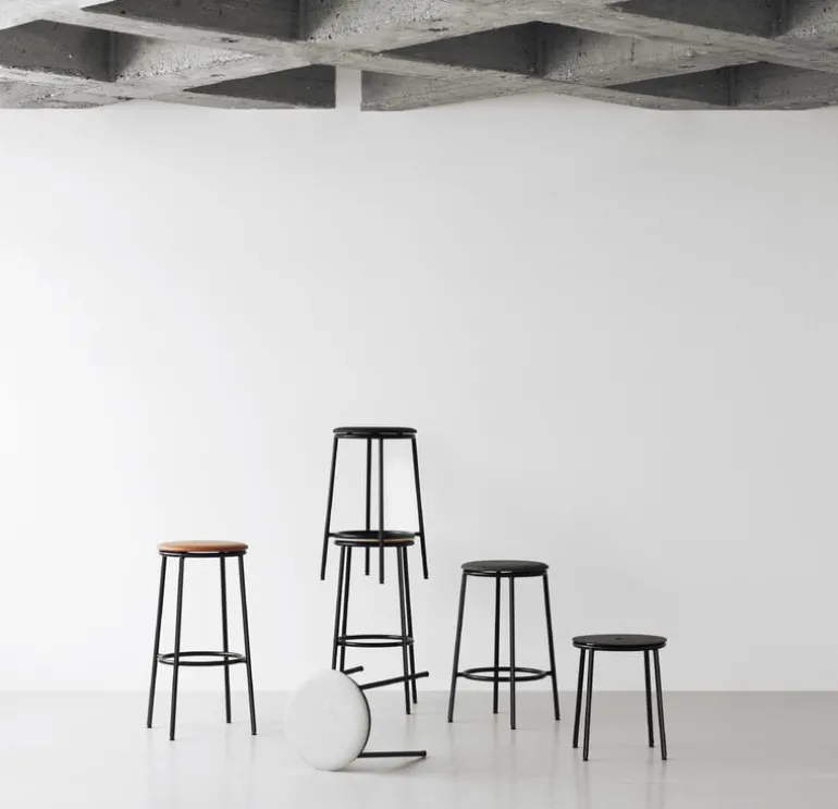 Normann Copenhagen Circa bar stool, 75 cm, black steel - oak