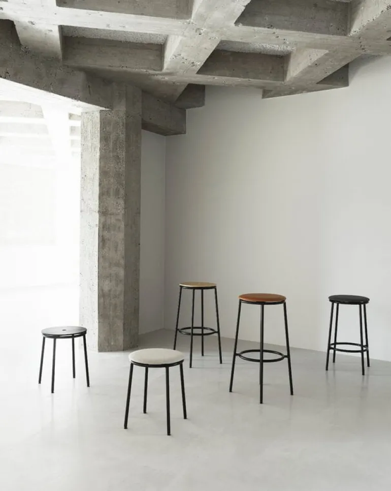 Normann Copenhagen Circa bar stool, 75 cm, black steel - oak