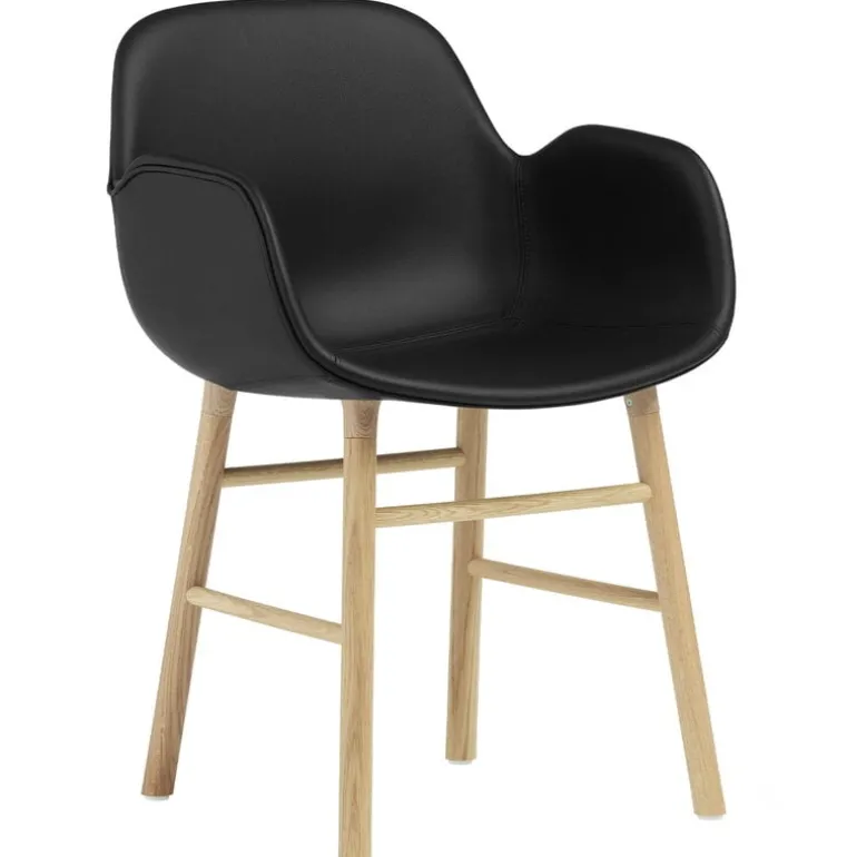 Normann Copenhagen Form armchair, oak - black leather Ultra