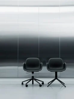 Normann Copenhagen Form Swivel 4L armchair, black - black leather Ultra