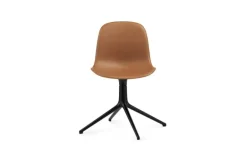 Normann Copenhagen Form Swivel 4L chair, black - brandy leather Ultra