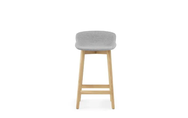 Normann Copenhagen Hyg bar stool, 65 cm, oak - Synergy 16