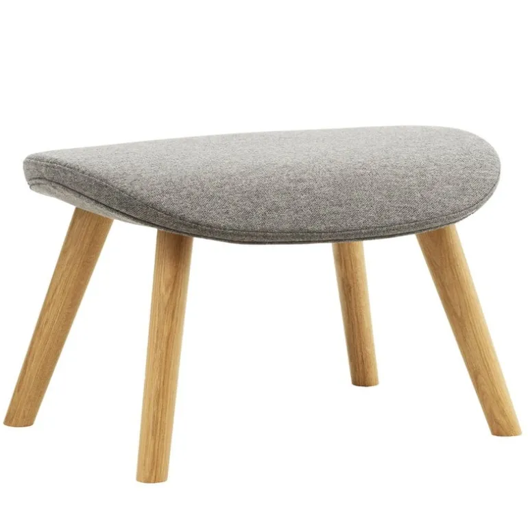 Normann Copenhagen Hyg footstool, oak - Main Line Flax MLF26