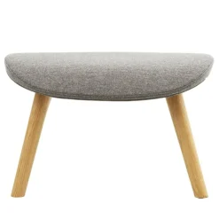 Normann Copenhagen Hyg footstool, oak - Main Line Flax MLF26