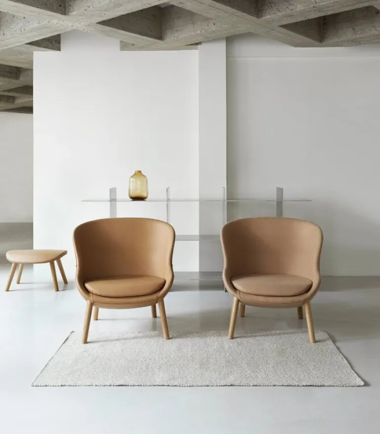 Normann Copenhagen Hyg lounge chair, low, oak - Main Line flax 20
