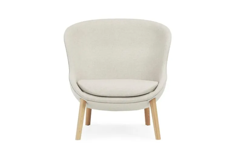Normann Copenhagen Hyg lounge chair, low, oak - Main Line flax 20