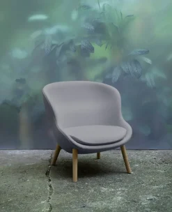 Normann Copenhagen Hyg lounge chair, high, oak - Main Line Flax 26