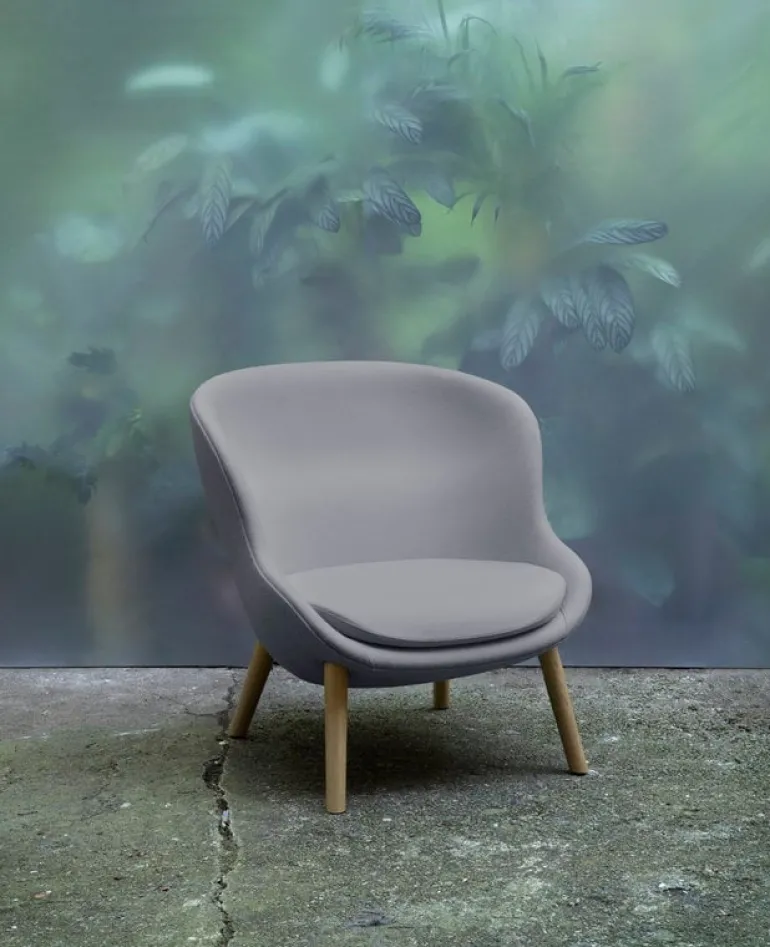 Normann Copenhagen Hyg lounge chair, high, oak - Main Line Flax 26