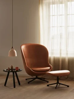Normann Copenhagen Hyg lounge chair, high, swivel, black - brandy leather Ultra