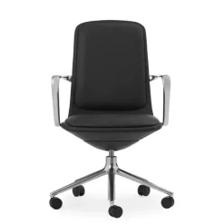Normann Copenhagen Off chair with 5 wheels, armrests, alu. - black leather Ultra